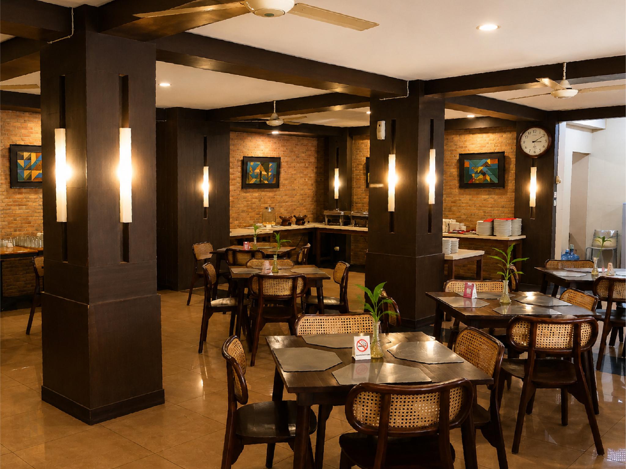 Hotel Bintang Solo 38/50