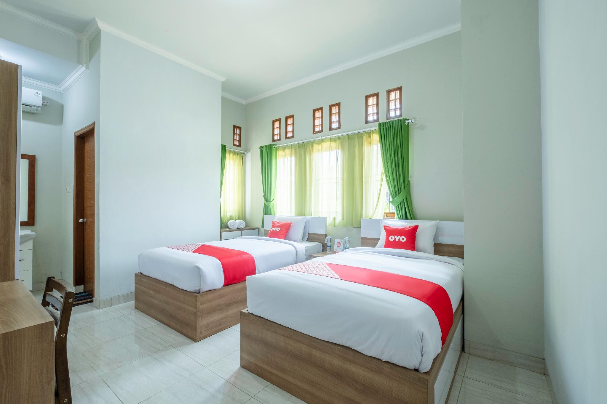 OYO 2072 Wisma Teratai 13/29