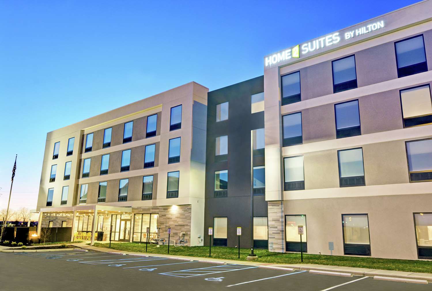 HOME2 SUITES BY HILTON CLARKSVILLE IN in CLARKSVILLE - IN