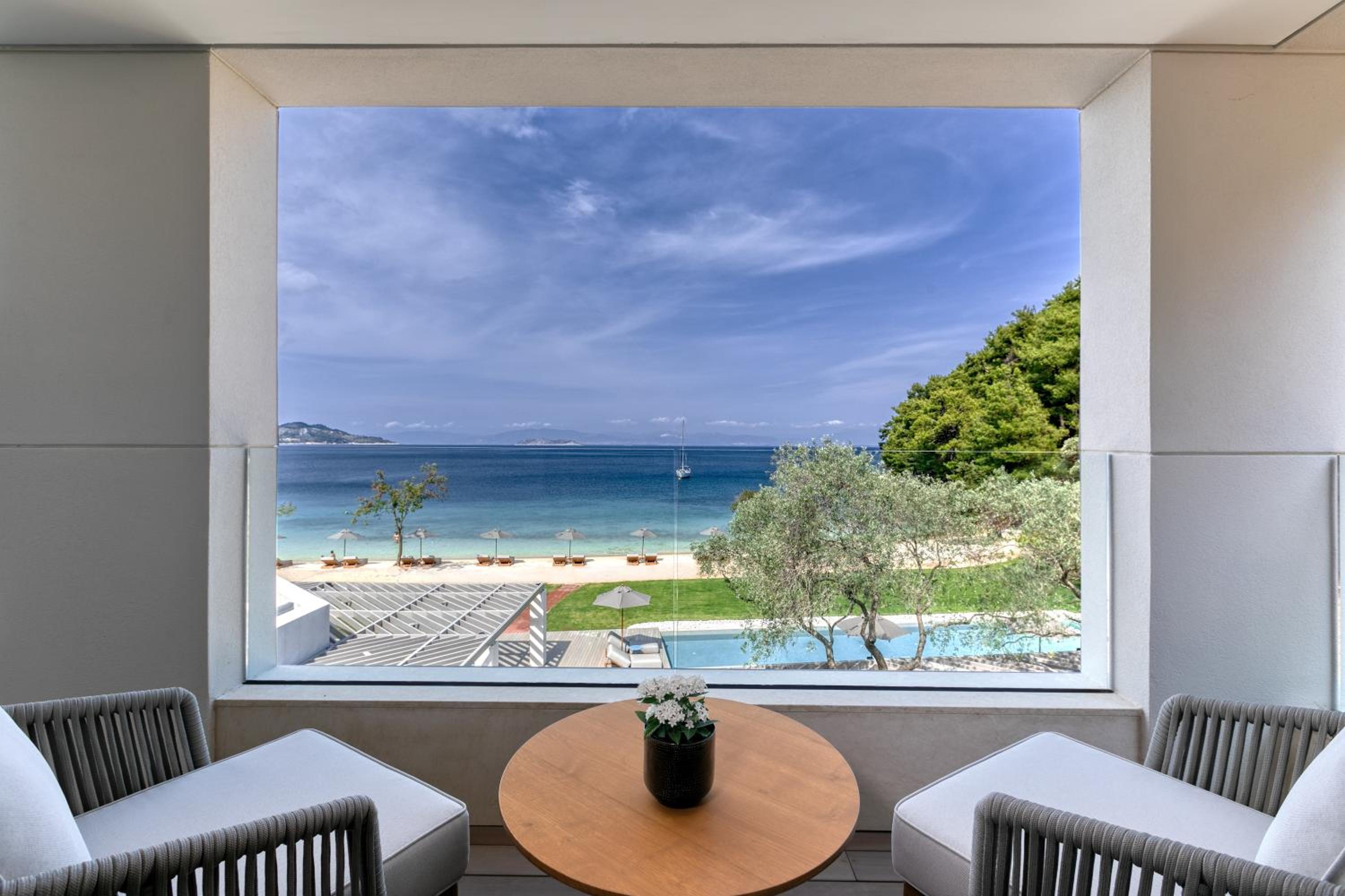 Vathi Cove Luxury Resort & Spa 48/60
