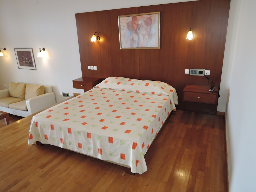 Junior Suite, Double Bed, Land View, Sofa
