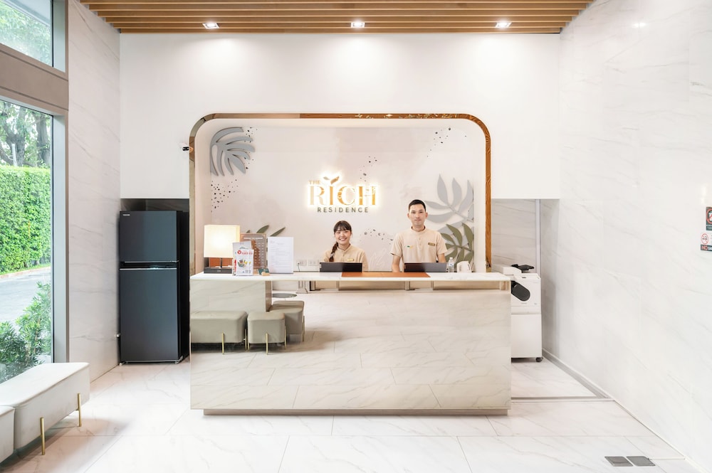 The Rich Residence Sukhumvit Nana 9/50