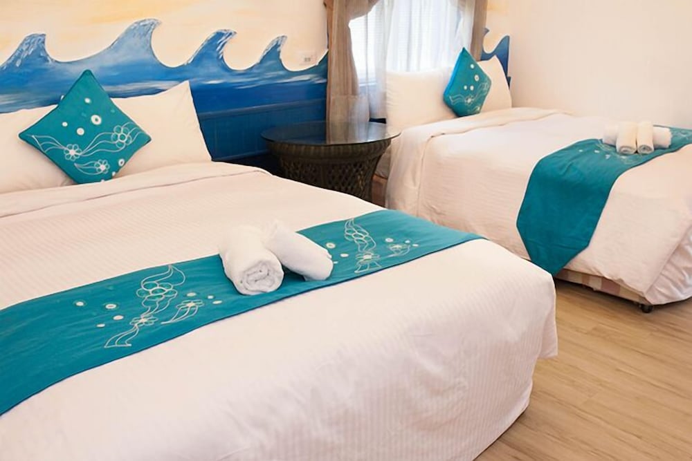 SouthernSea Hostel 24/36