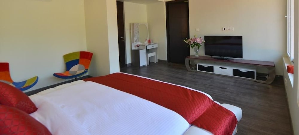 Orabella Villas & Suites 15/43