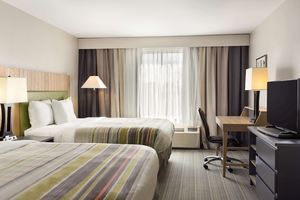 Radiant Inn and Suites Murfreesboro 7/40