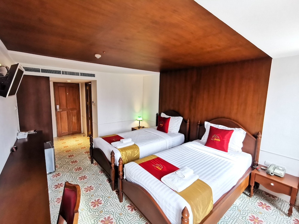 Lertnimit Boutique Hotel 12/61