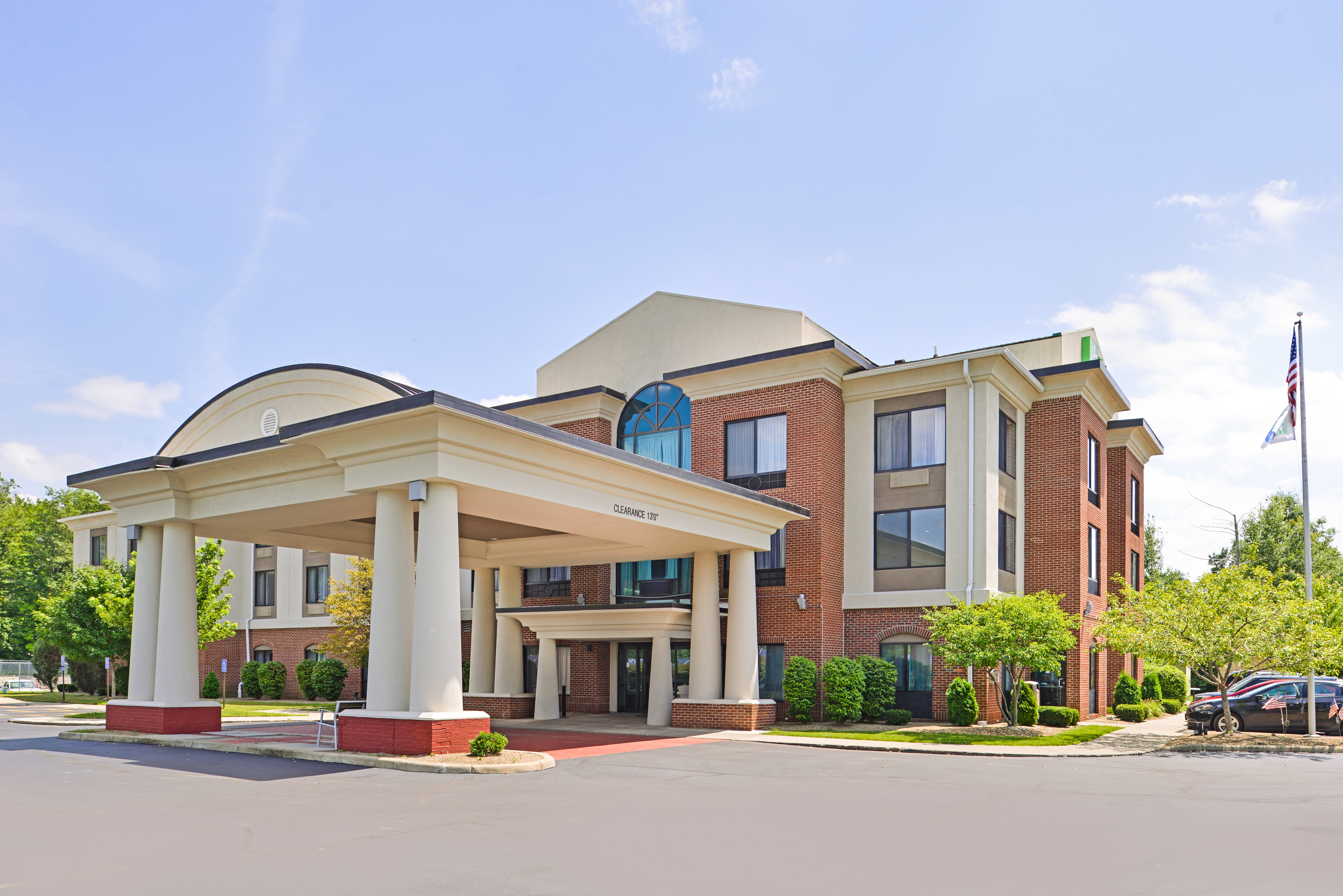 Holiday Inn Express & Suites Youngstown (N. Lima/Boardman) 2/34
