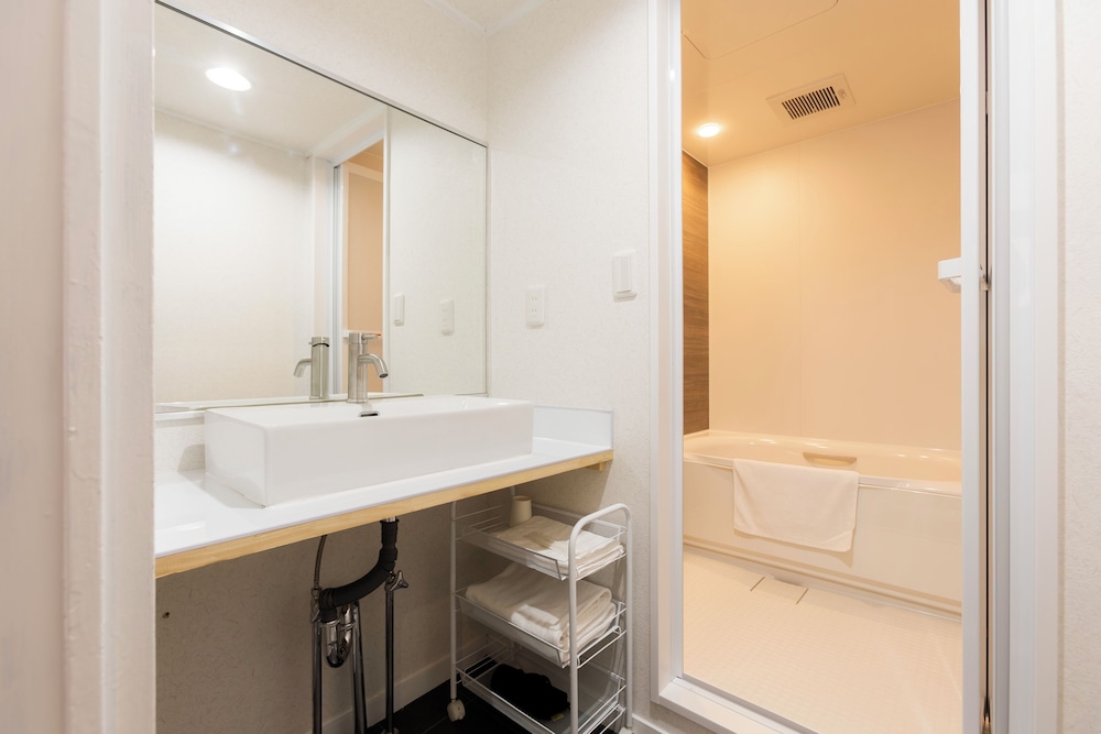 Miro Hotel Dotonbori 47/49