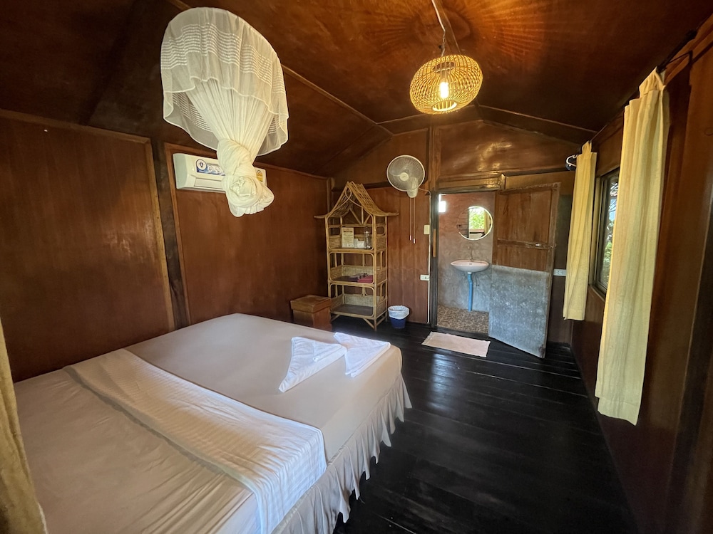 CLASSIC, BUNGALOW, DOUBLE BED, PARK VIEW