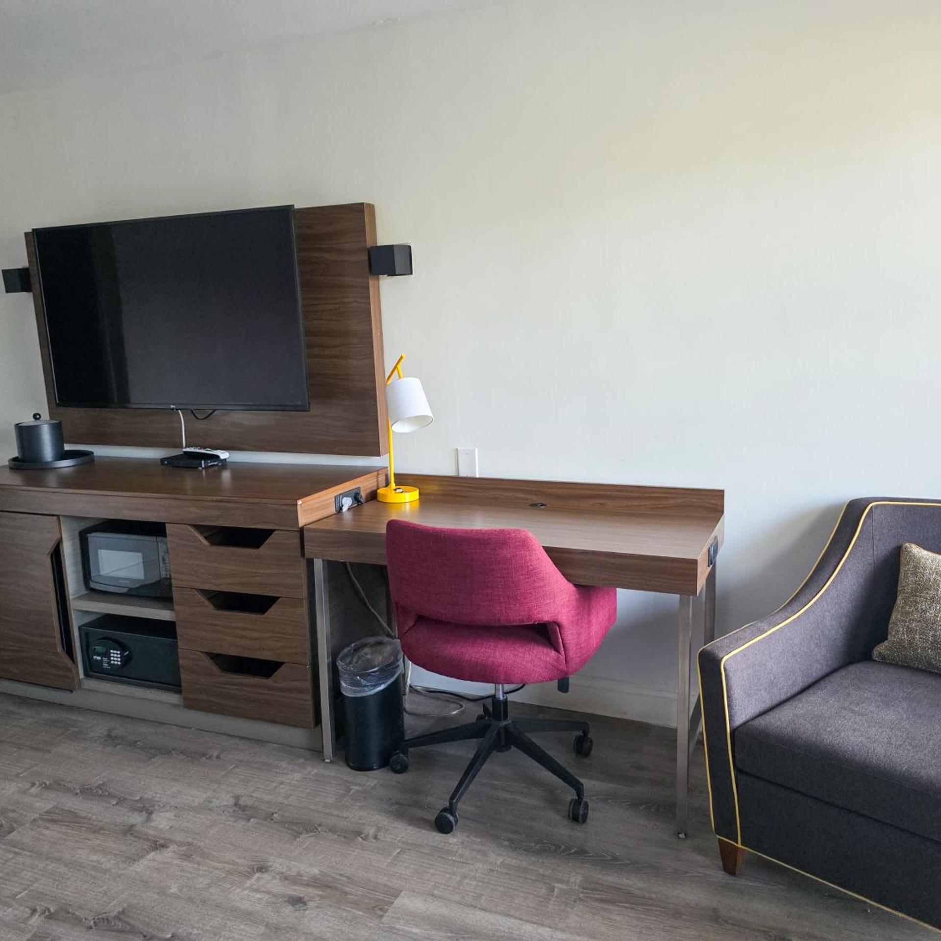 Penn Lodge Hotel & Suites 34/50