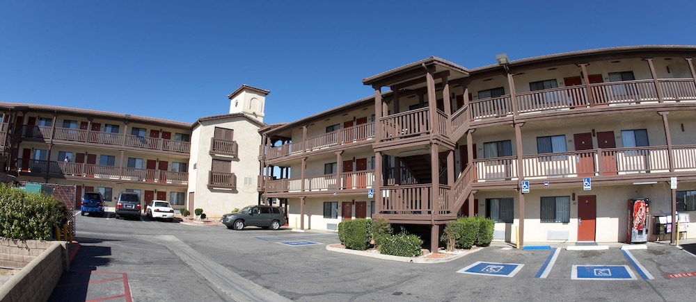 Palms Inn & Suites 27/50
