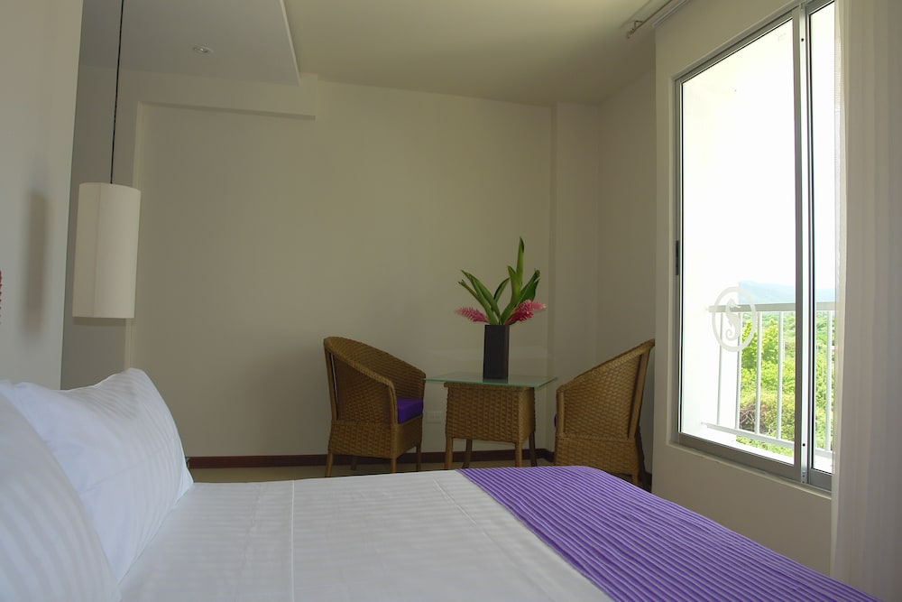 Santorini Hotel And Resort 26/87