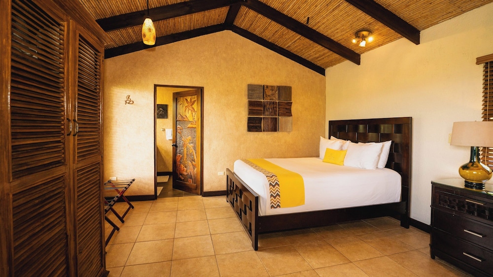 1 BEDROOM, VILLA, MOUNTAIN VIEW, BALCONY