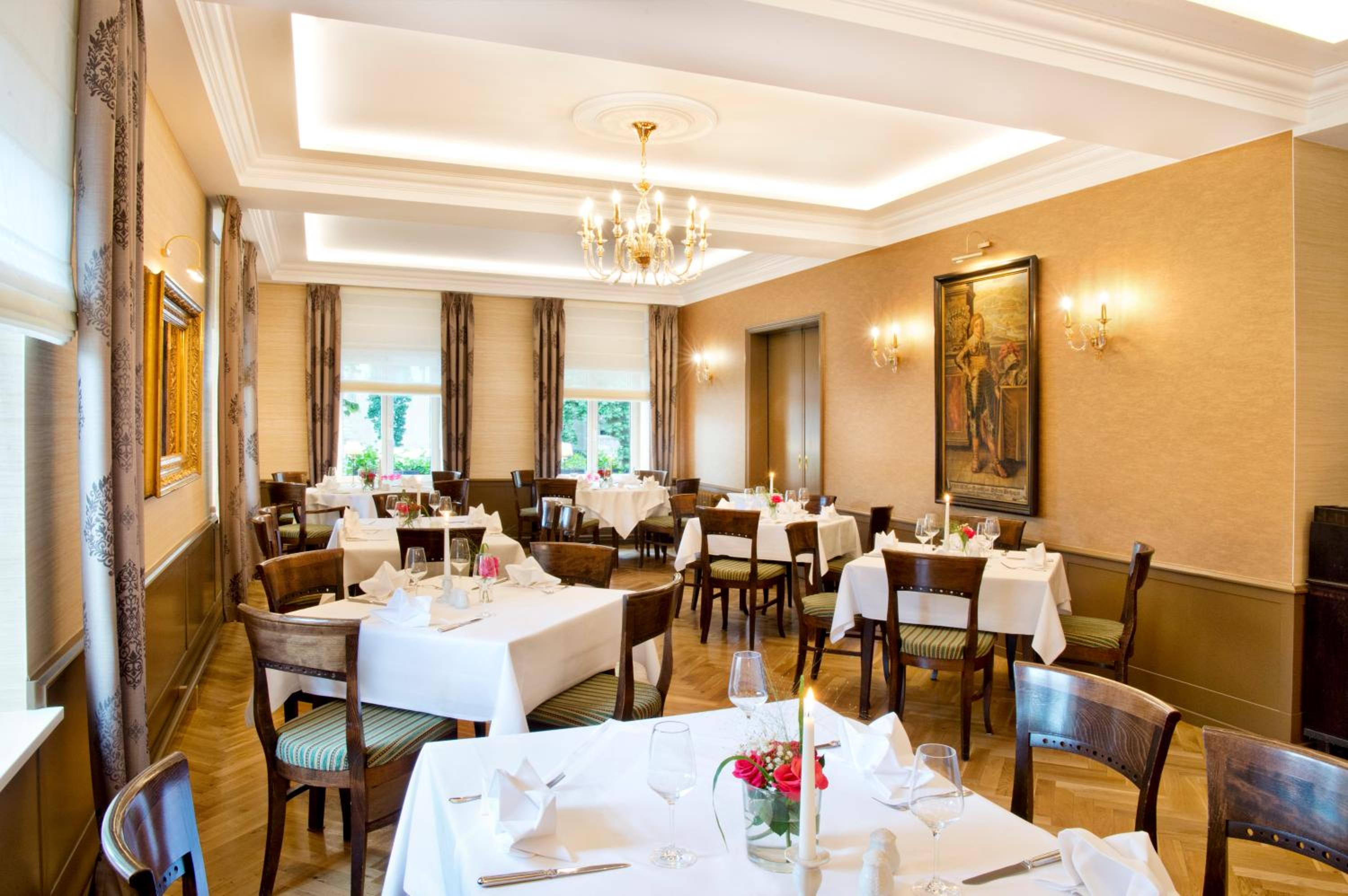 Hotel Schwarzer Bar Jena 34/50