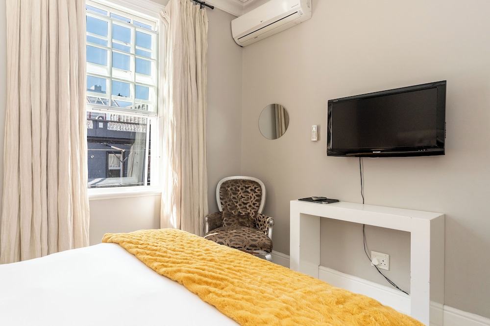 Long Street Boutique Hotel 32/71