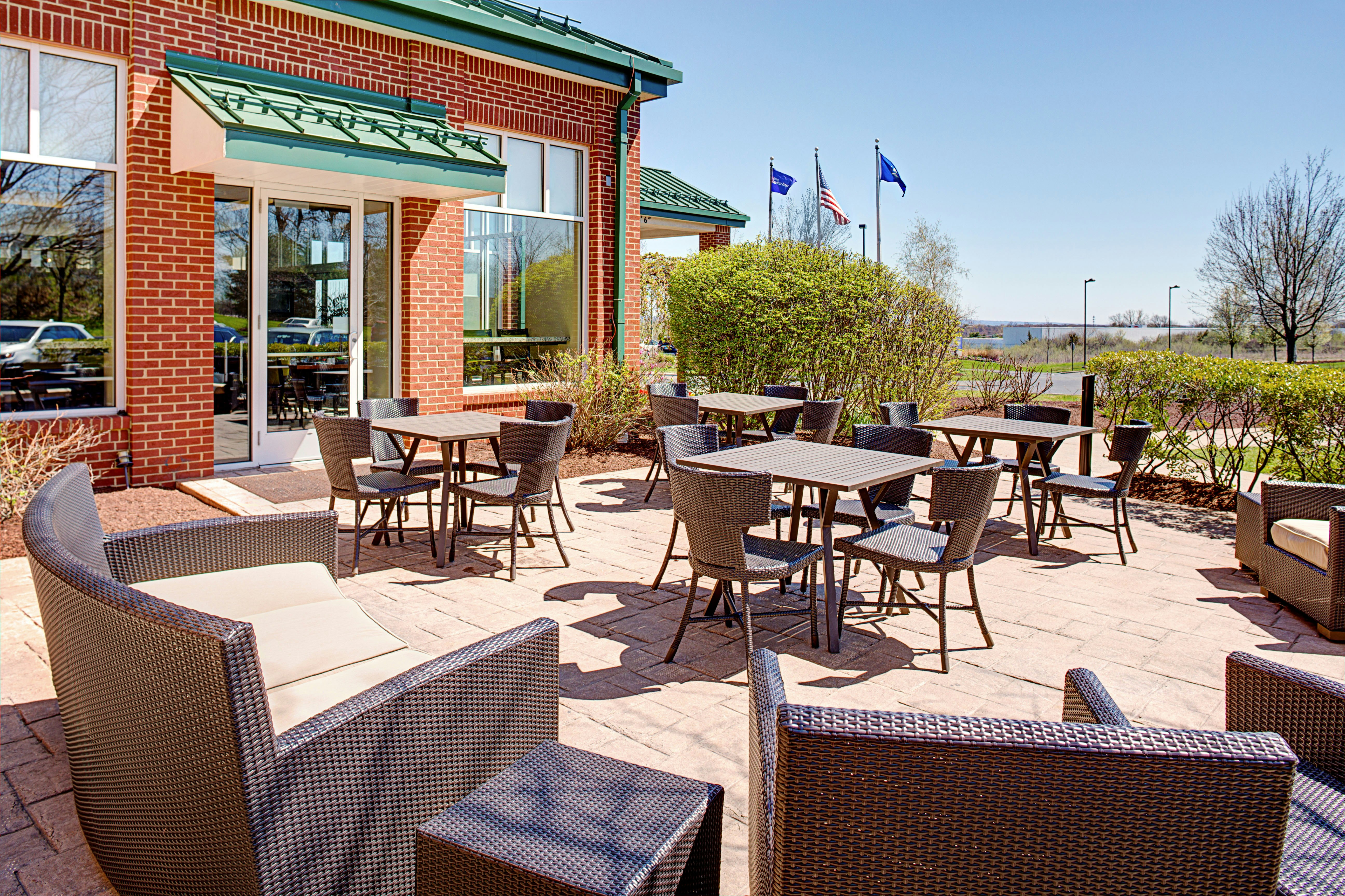 Hilton Garden Inn Hartford North/Bradley Intl Airport 34/50