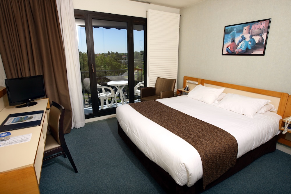 Brit Hotel Du Lac 14/43