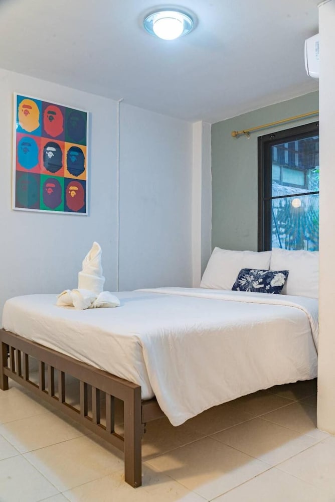 ASOKE MONTRI HOSTEL 39/50