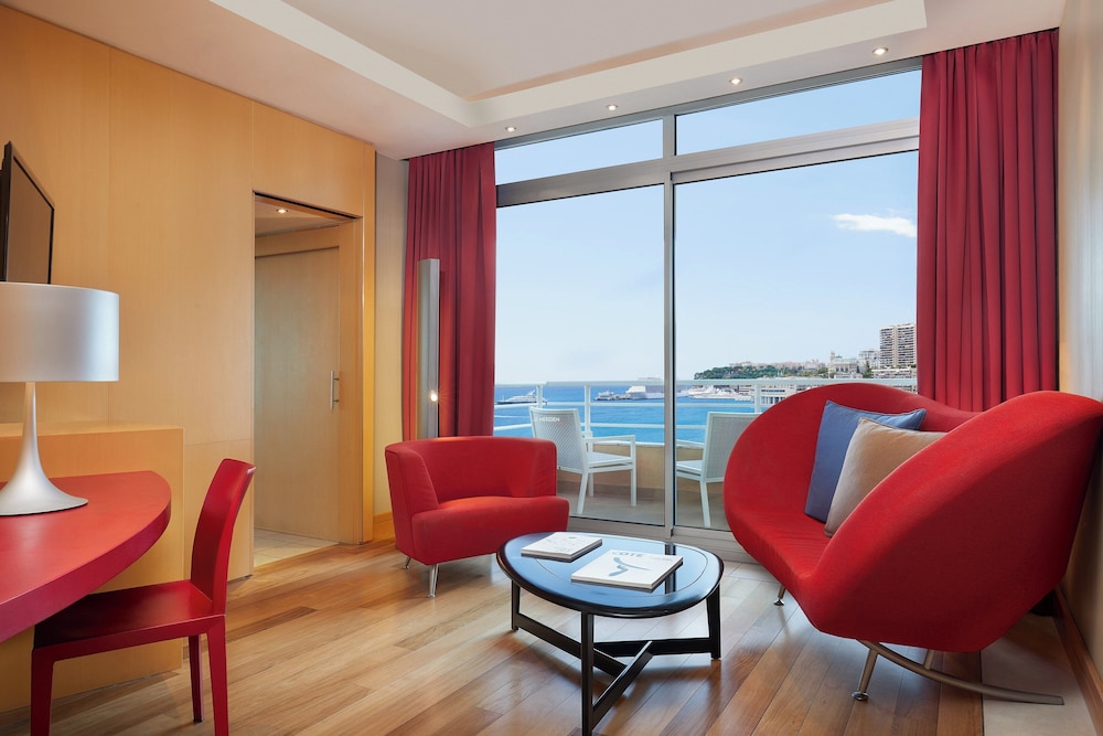 Le Meridien Beach Plaza 48/75