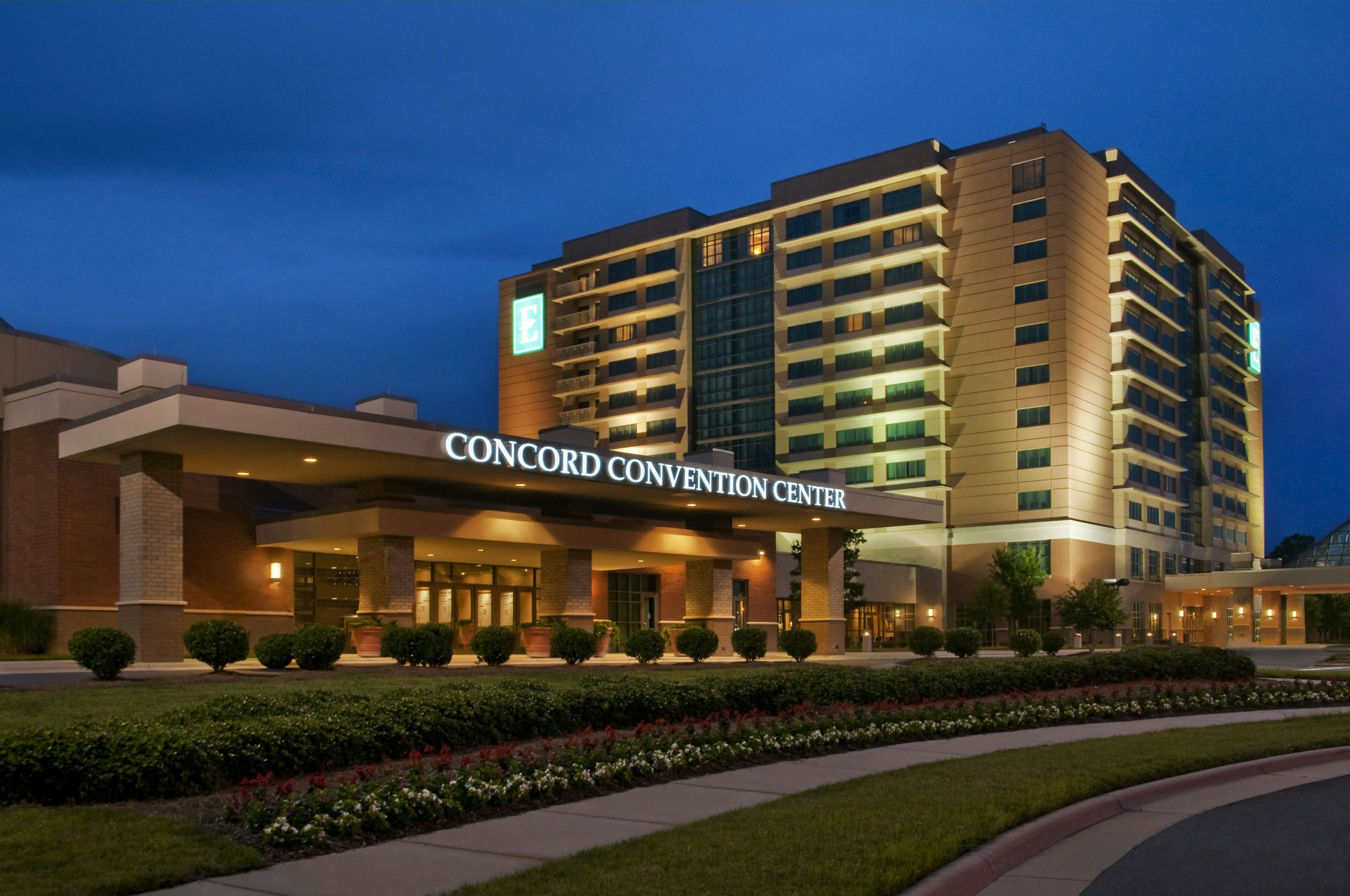 Embassy Suites by Hilton Charlotte Concord Golf Resort & Spa 6/74