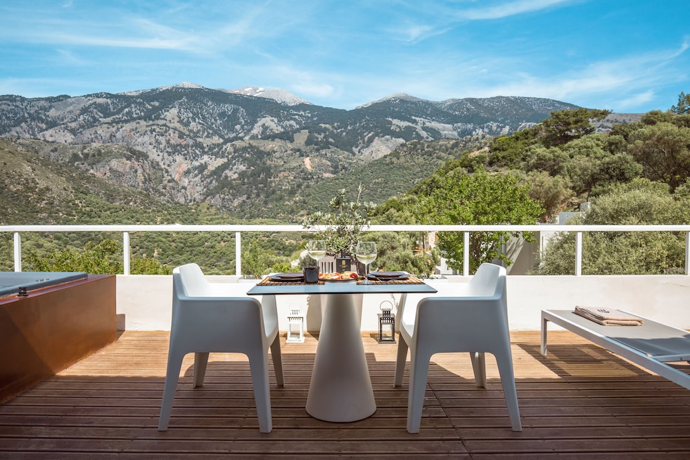 Monastery Estate Guesthouse 35/48