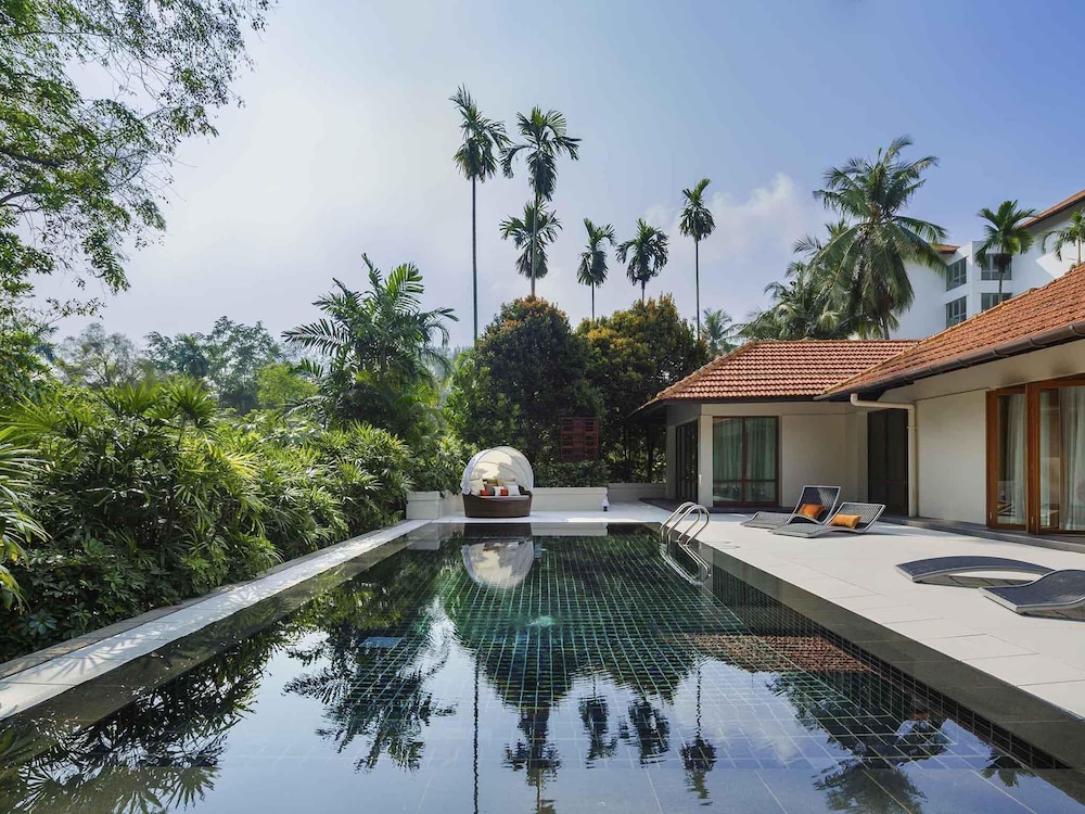 Sofitel Singapore Sentosa Resort and Spa 38/76