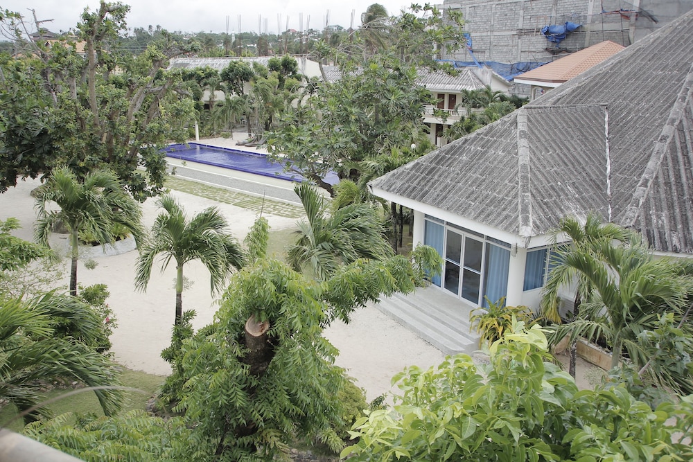 CASA PILAR BEACH RESORT 6/35
