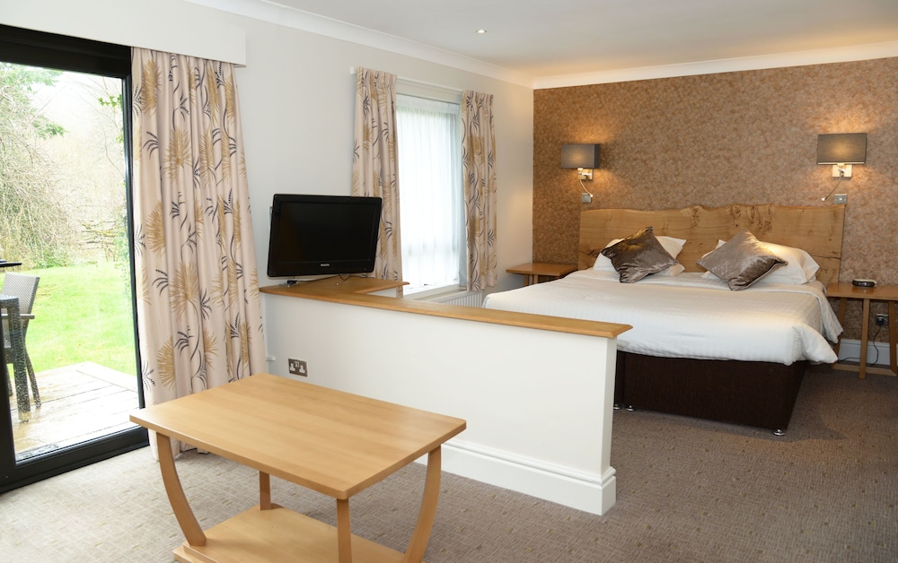 EX. BEST WESTERN WATERLOO HTL LDG 14/50