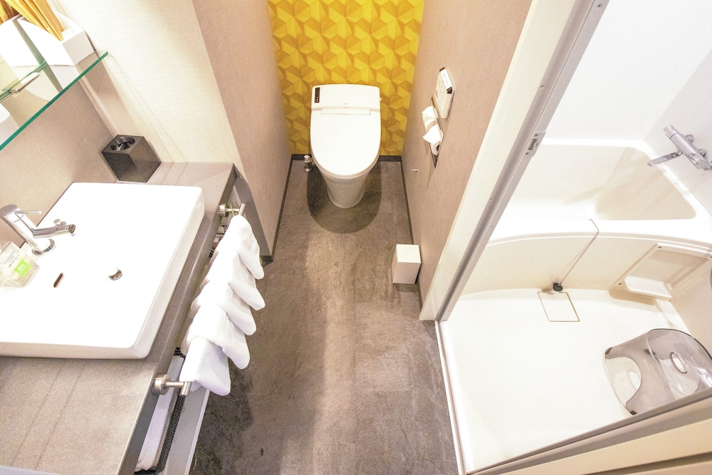 Ibis Styles Tokyo Bay 60/63