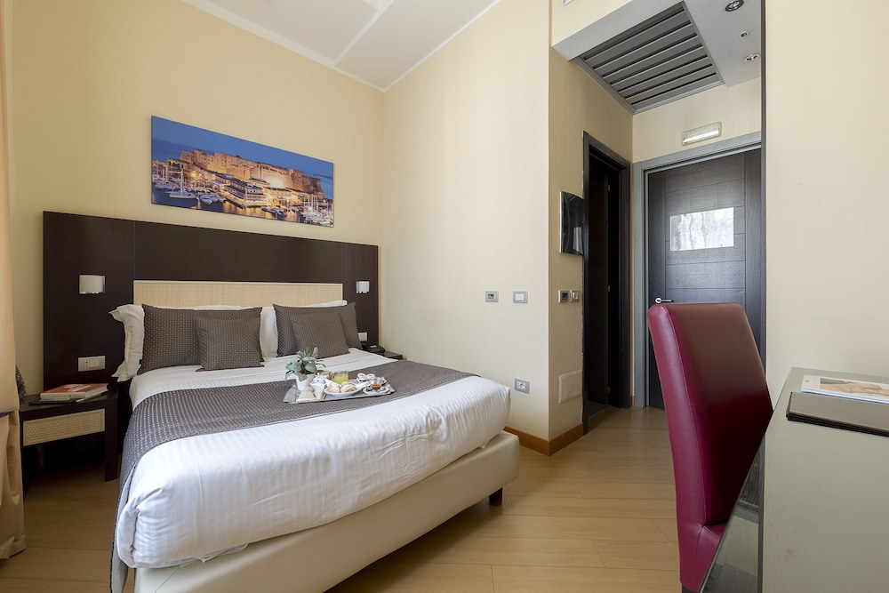 Hotel Naples 14/71