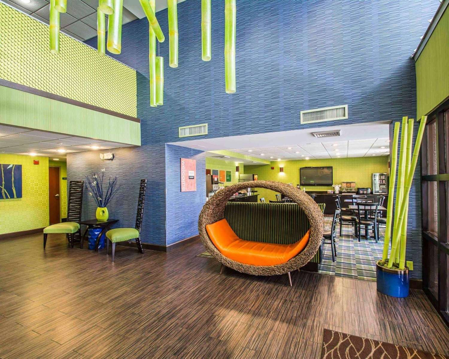 Comfort Inn & Suites Lantana - West Palm Beach South 7/40