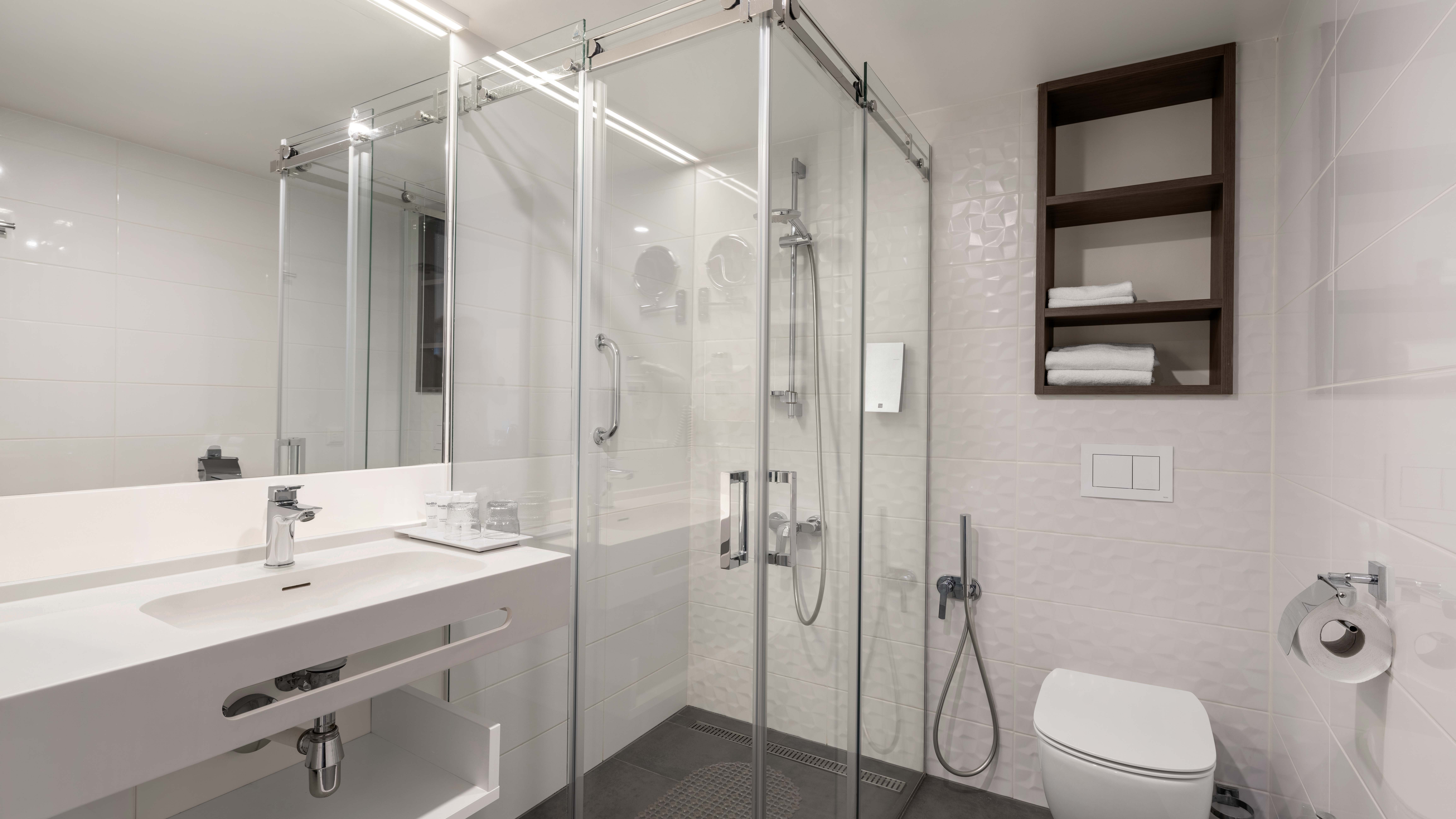STANDARD DOUBLE OR TWIN ROOM No Spa Access، Wellton Riverside SPA Hotel 8/10