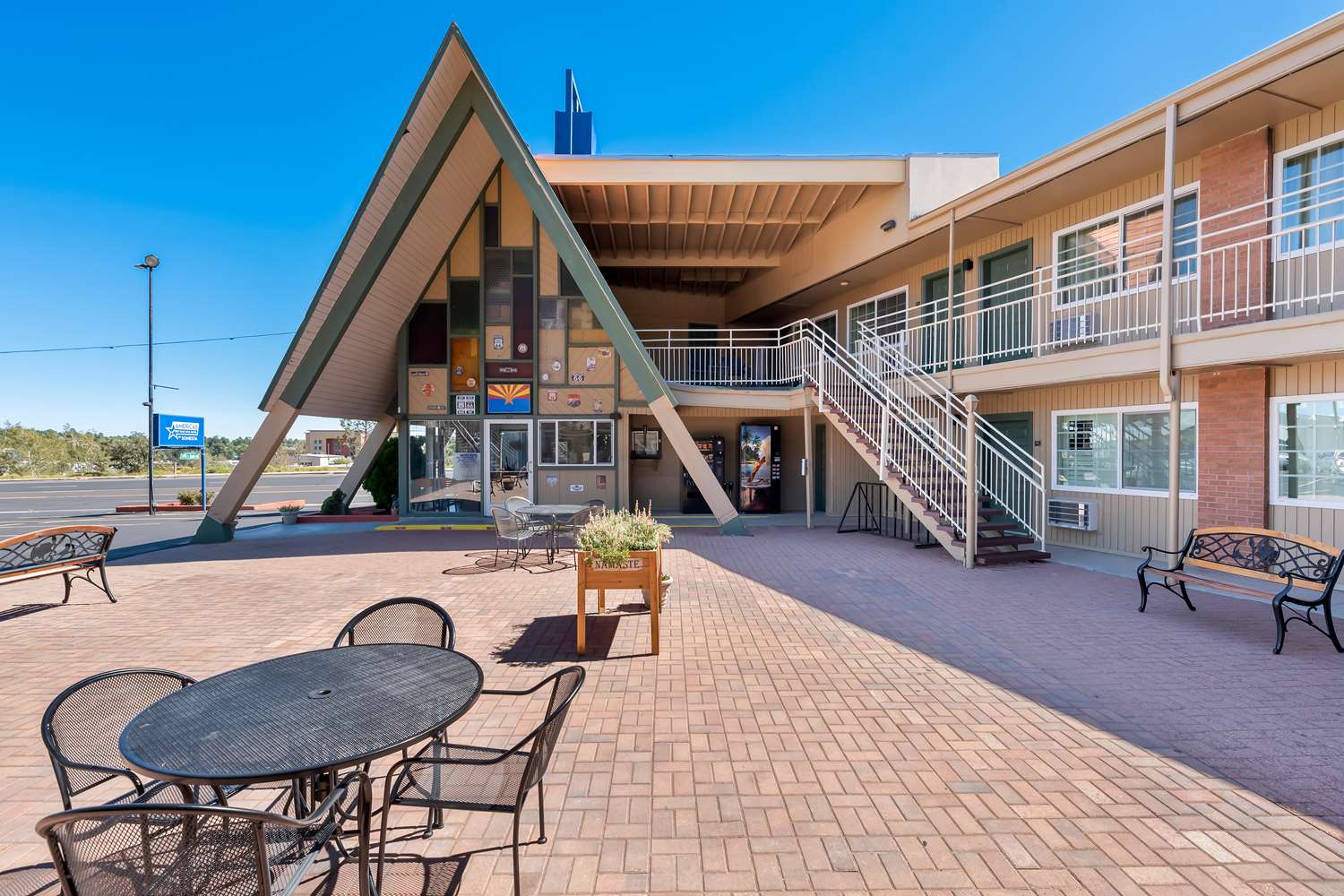 Americas Best Value Inn Suites Flagstaff 26/27