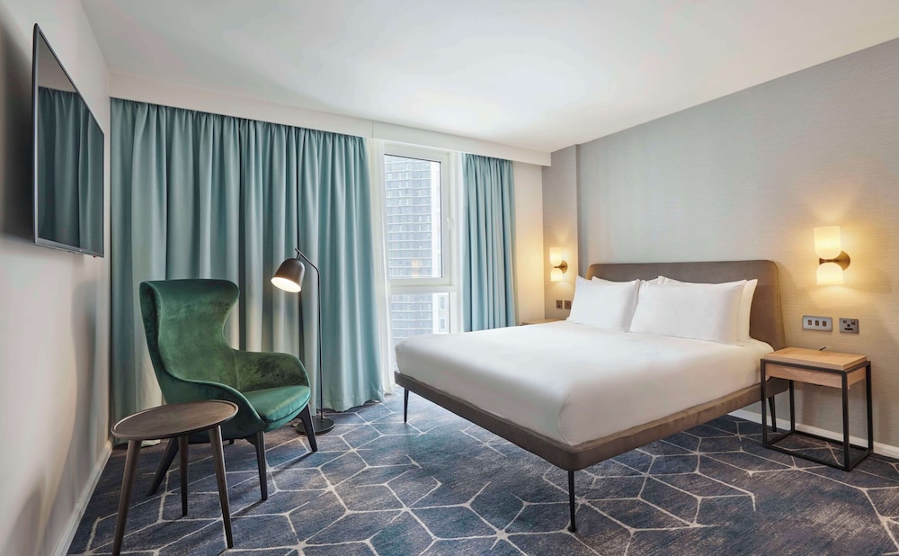 SUITE, KING BED, PARK VIEW