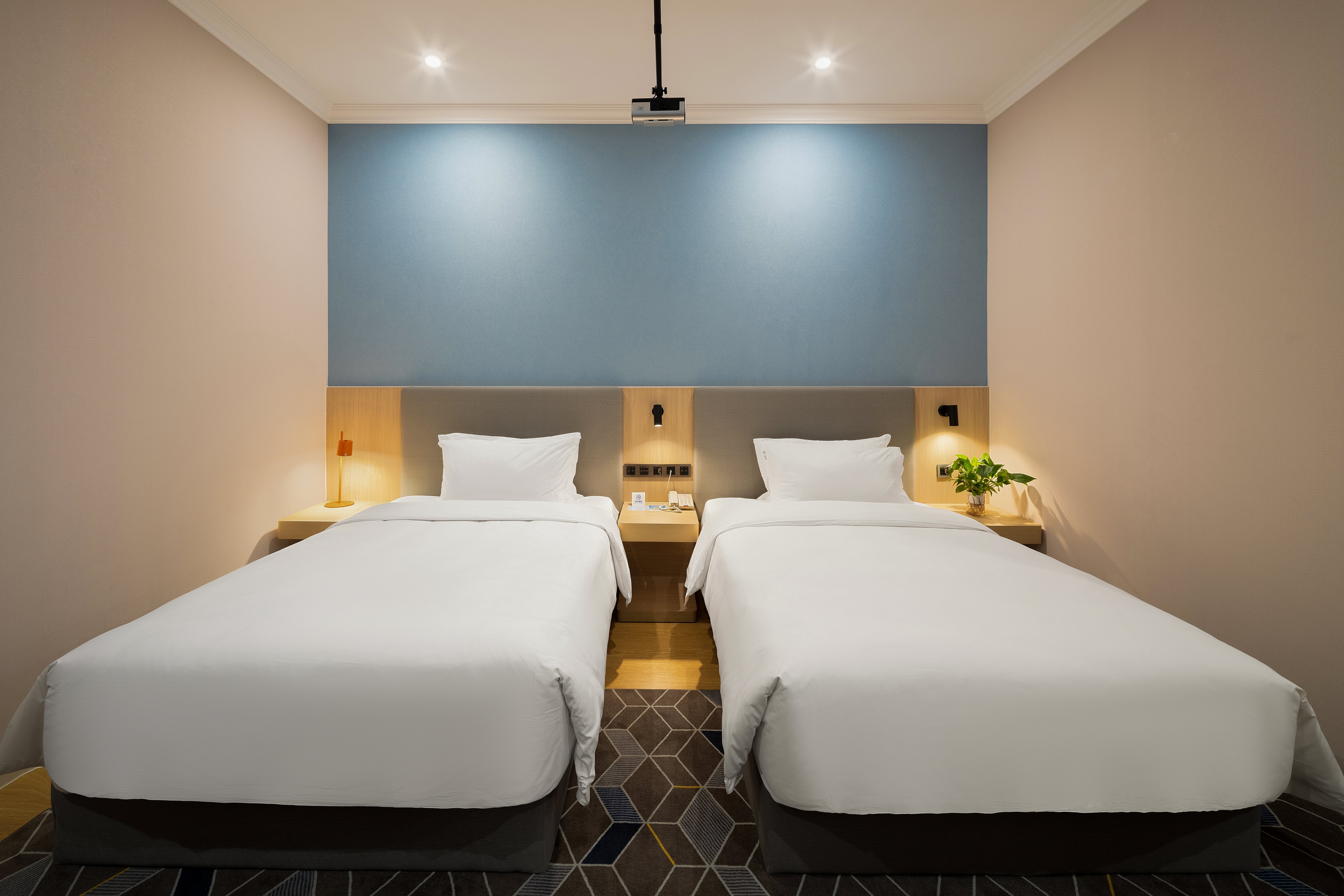 Standard, Twin Beds