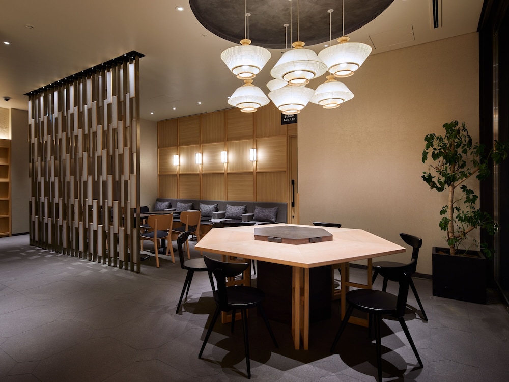 Agora Tokyo Ginza 38/44