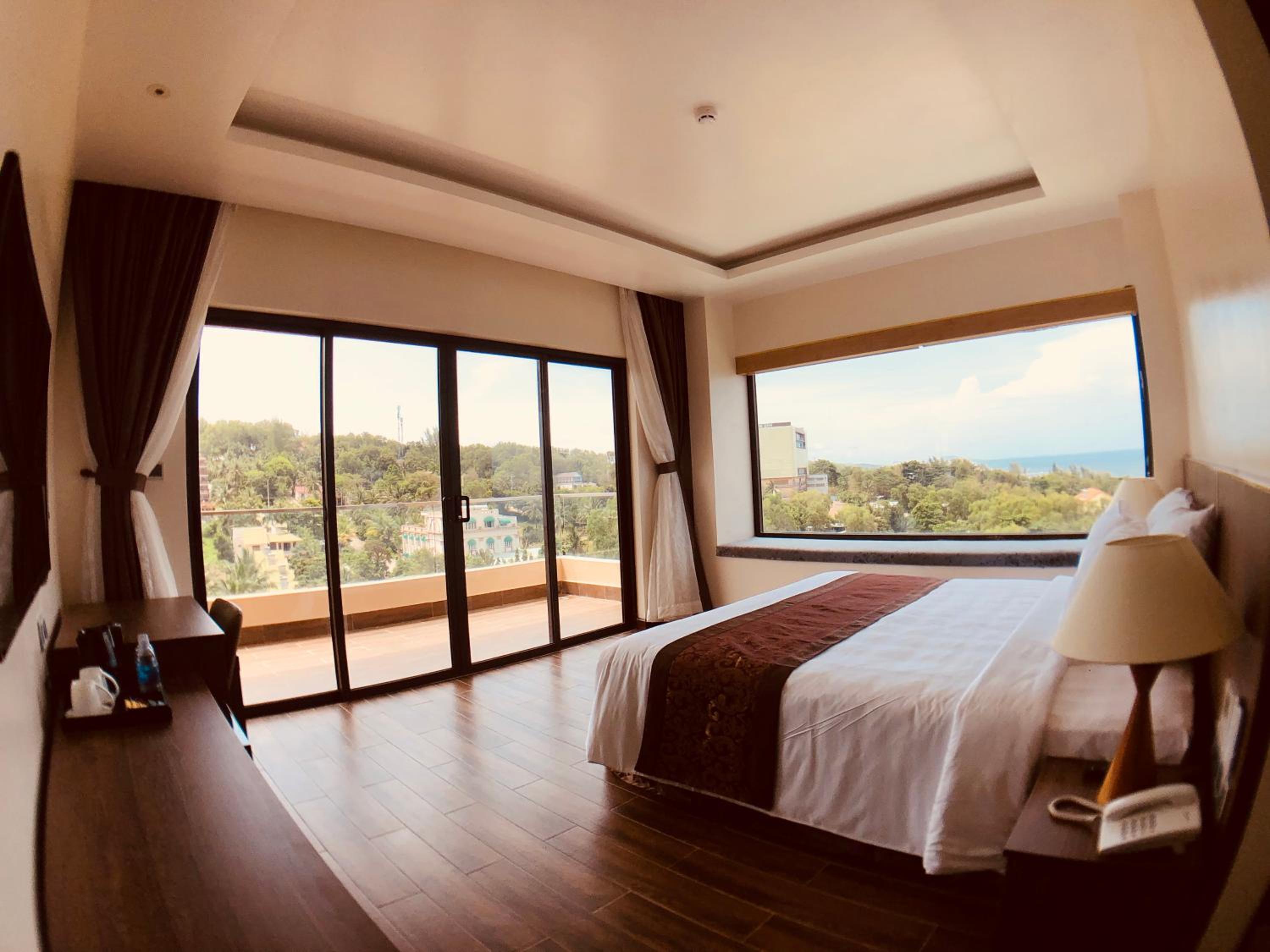 Deluxe, Double Bed, Balcony
