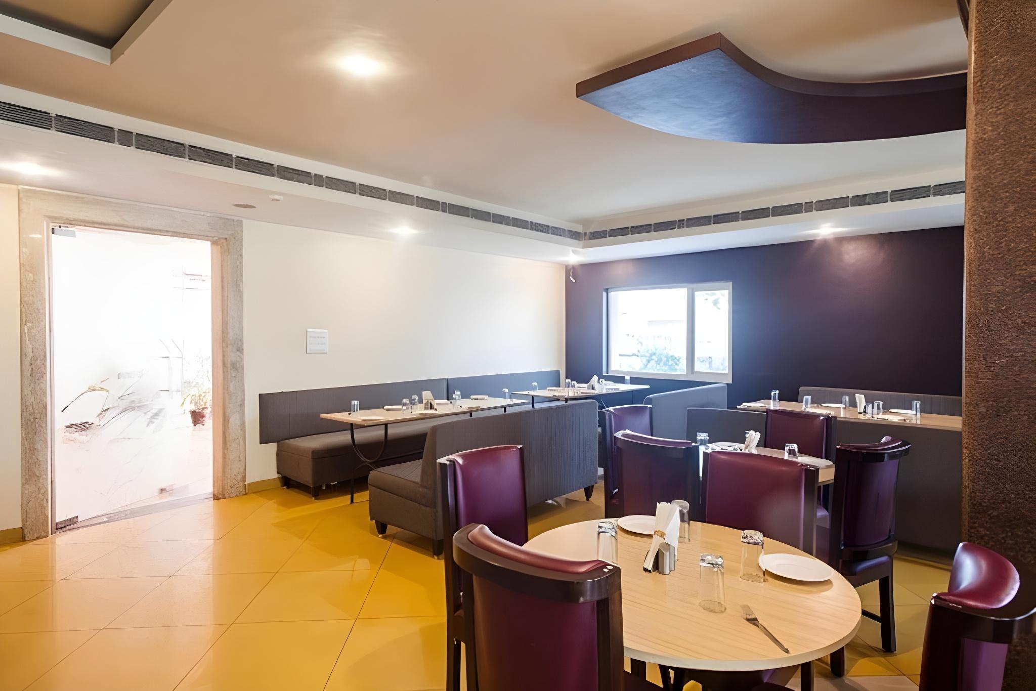 Hotel Shubham Majesty 15/16