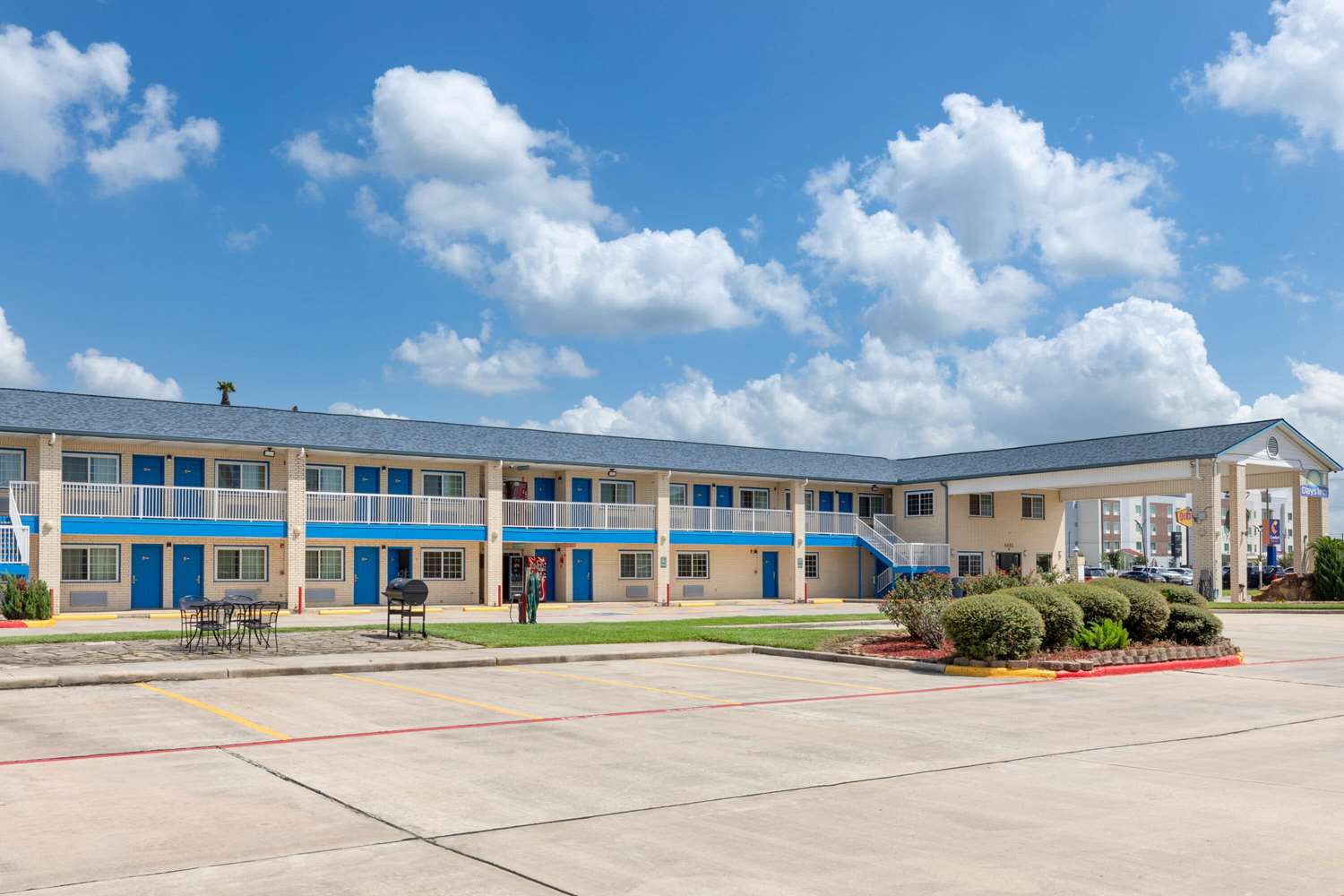 Days Inn by Wyndham Baytown Garth Road I10 East 1/24