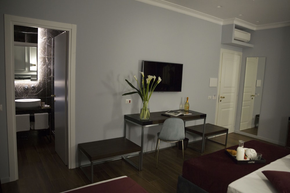 Unicum Roma Suites 25/50