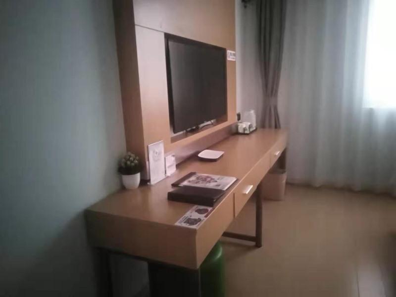 GreenTree Inn Shanghai Jinshan District Wanda Plaza Longhao Road Express Hotel 28/49