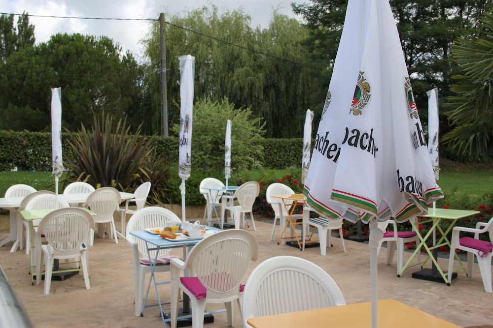 Agape Hotel Niort- Bessines 39/50