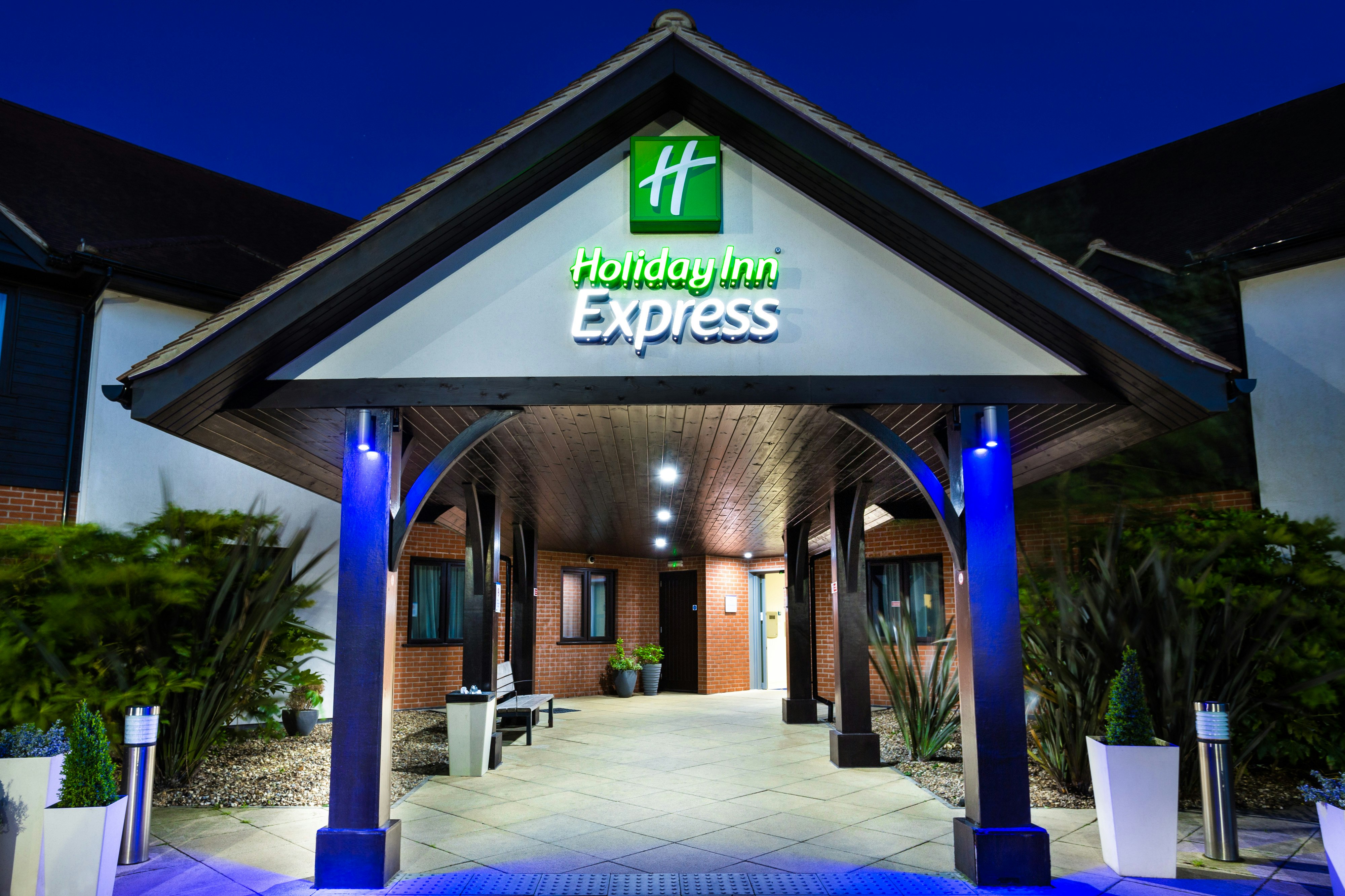 HOLIDAY INN EXPRESS COLCHESTER 1/33