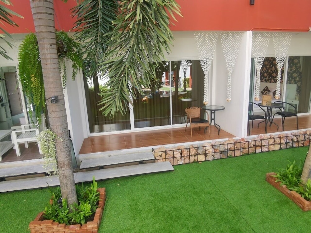 Milano Hua Hin 60/68