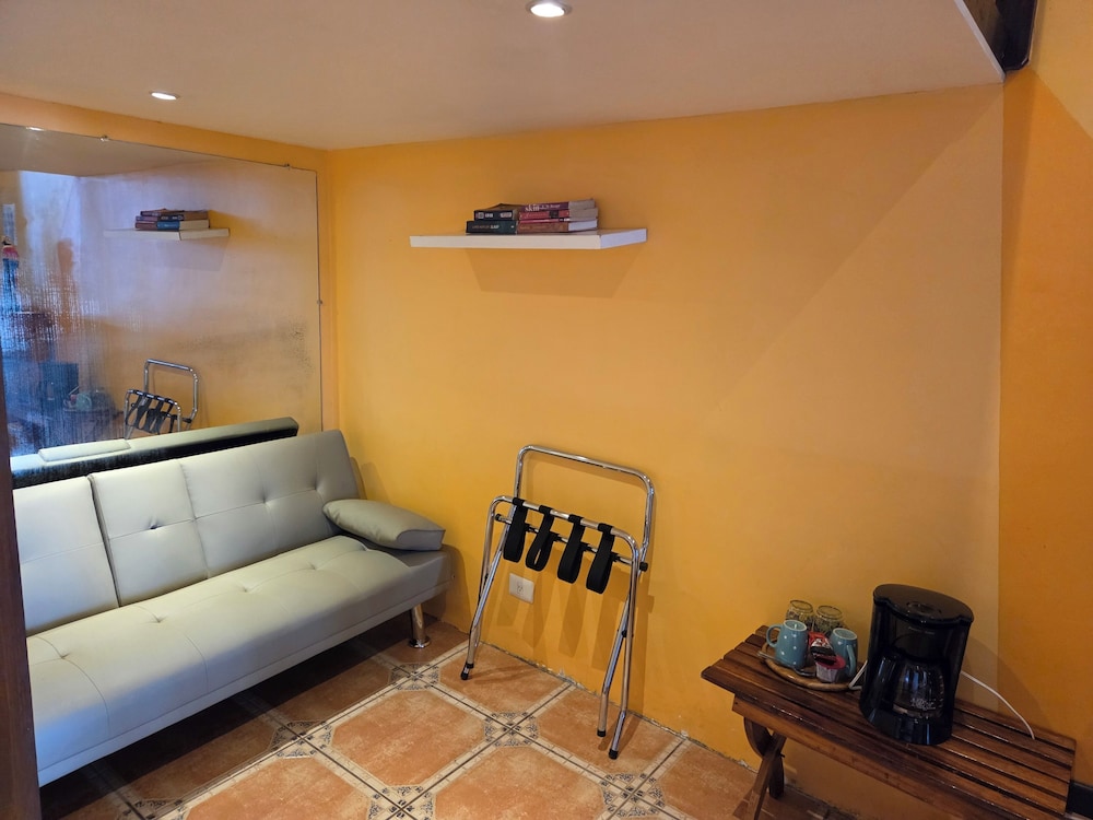 Hotel La Palapa 48/76