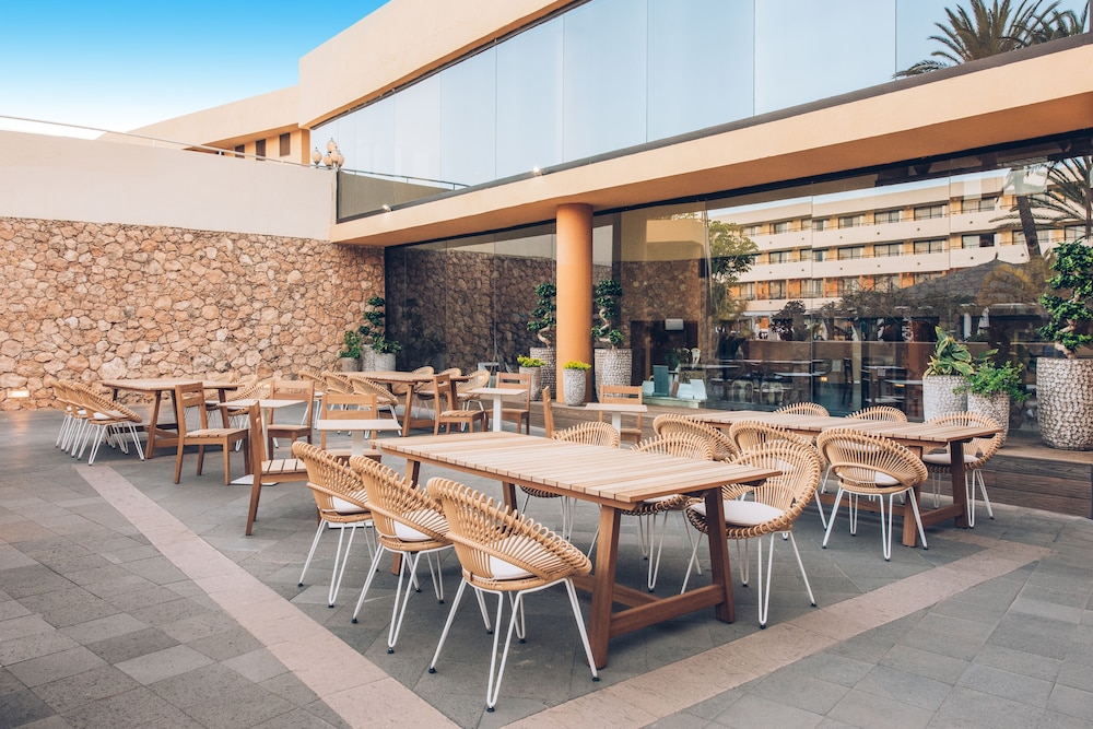 Iberostar Waves Playa Gaviotas 38/50