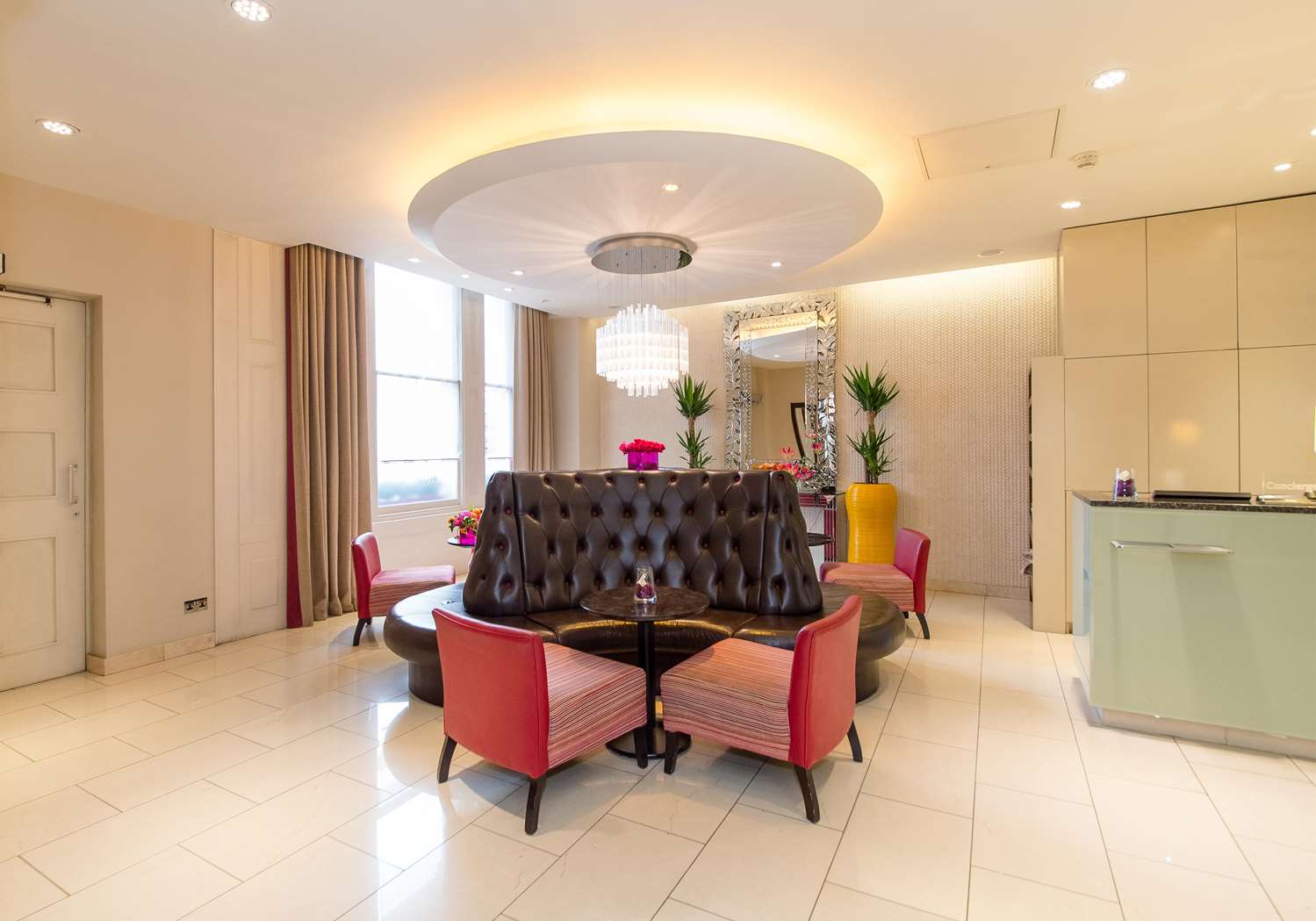 Lobby at DOUBLETREE BY HILTON LONDON MARBLE ARCH, LONDON