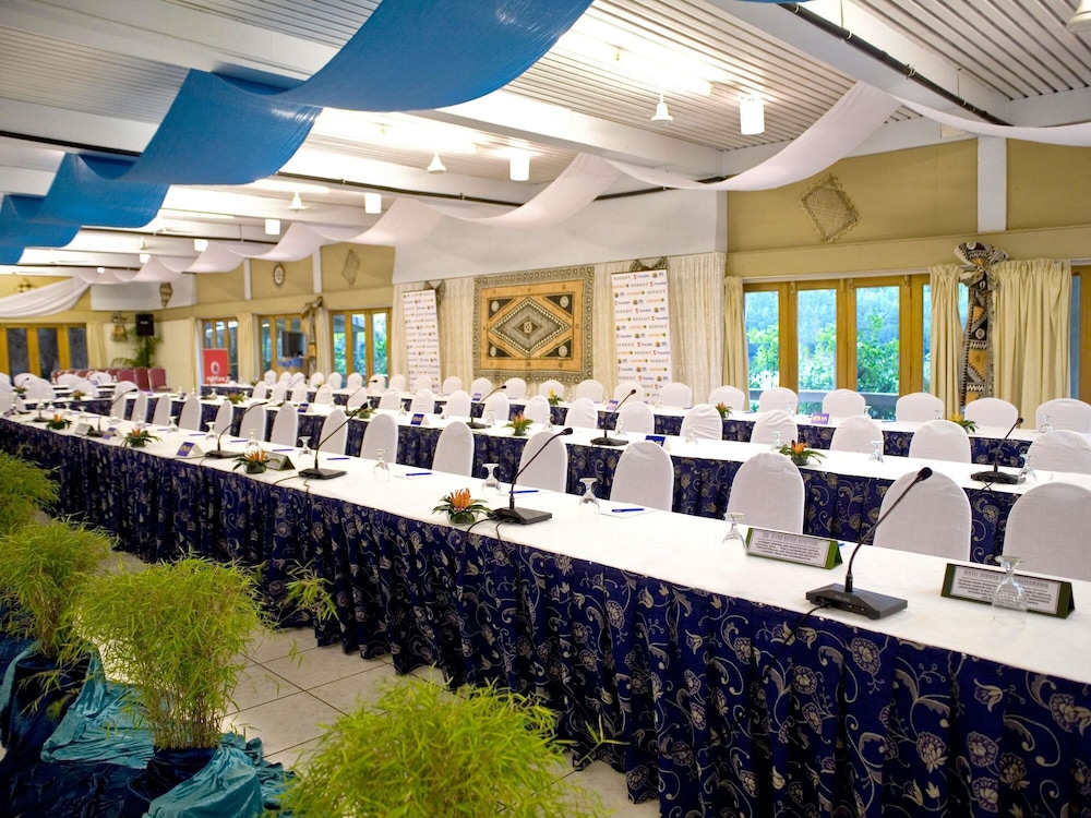 Novotel Suva Lami Bay 40/50