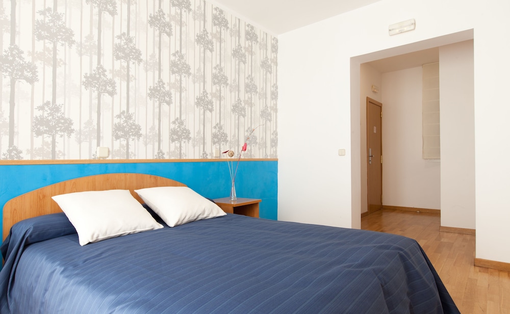 HOSTAL MONTALOYA 30/68
