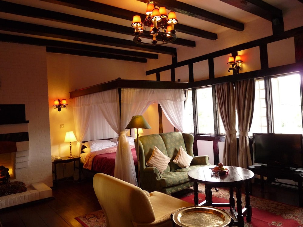 THE SMOKEHOUSE HOTEL 32/50